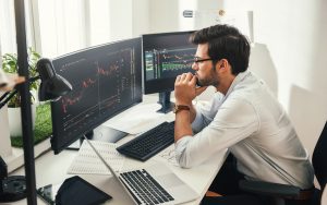 Las mejores estrategias de trading ante la nueva r en 2025